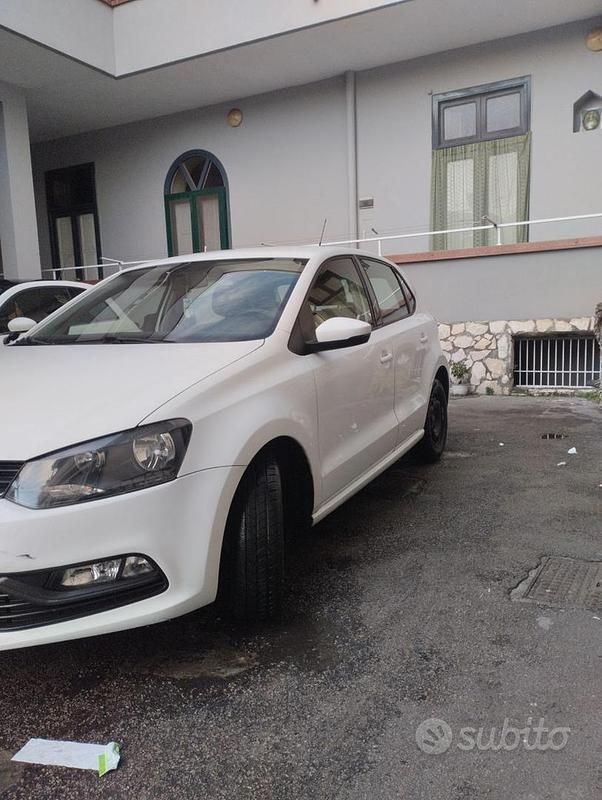 Usata VW Polo Trendline 75 CV (55 kW) 2014 Bianco Utilitaria