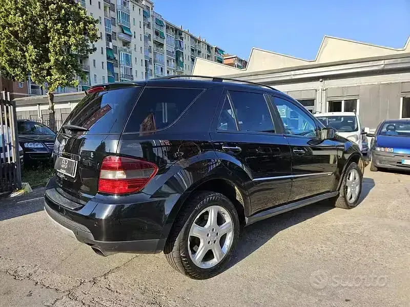 Usata Mercedes ML280 190 CV (139 kW) 2007 Nero SUV
