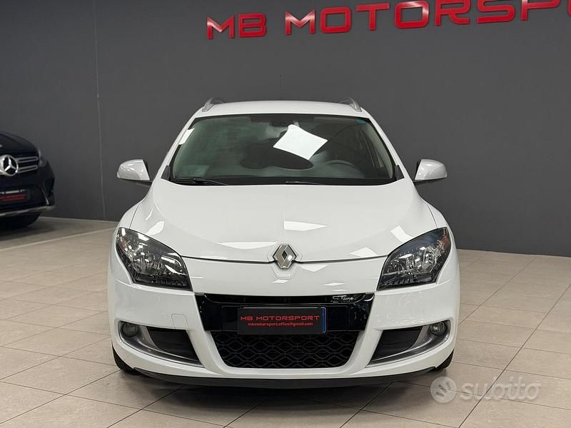 Usata Renault Mégane GrandTour 110 CV (80 kW) 2013 Bianco Station wagon