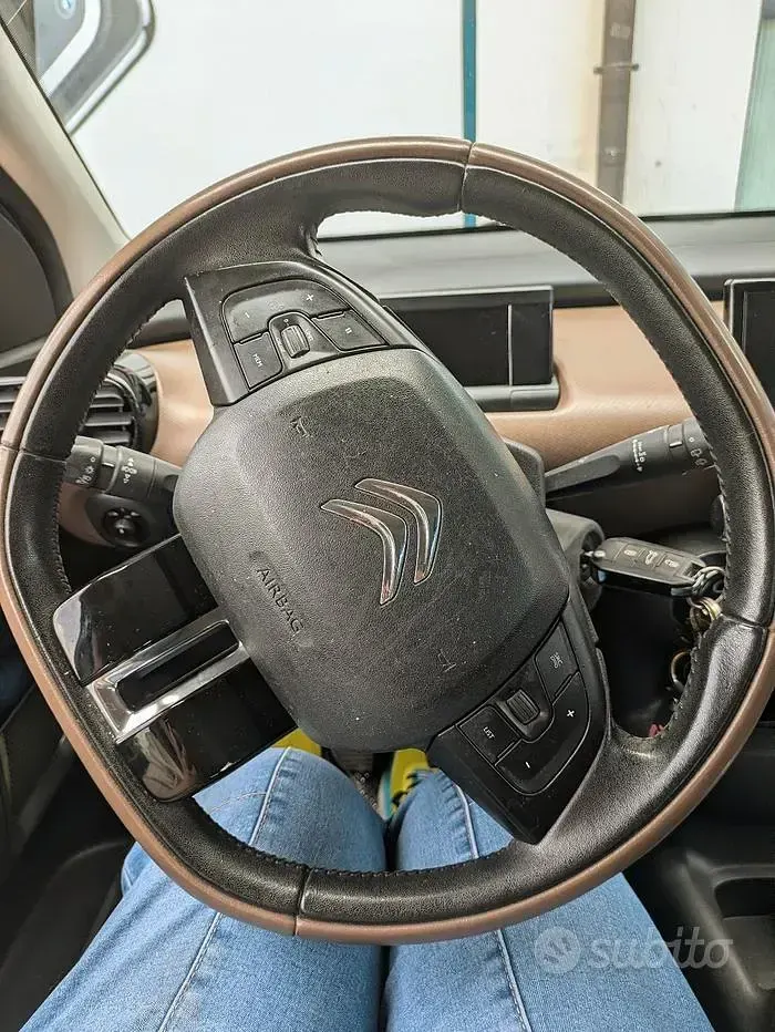 Usata Citroën C4 Cactus 75 CV (55 kW) 2015 Bianco Utilitaria