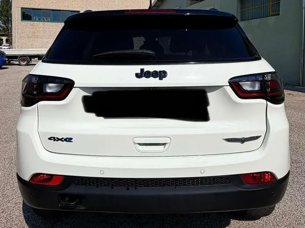 Usata Jeep Compass Trailhawk 179 CV (131 kW) 2023 Bianco SUV