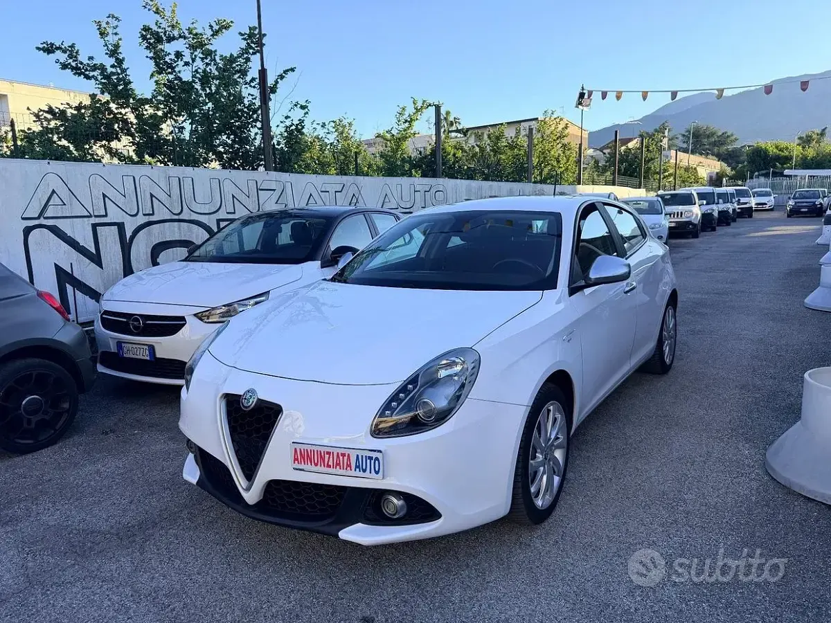 Usata Alfa Romeo Giulietta 120 CV (88 kW) 2017 Bianco Utilitaria