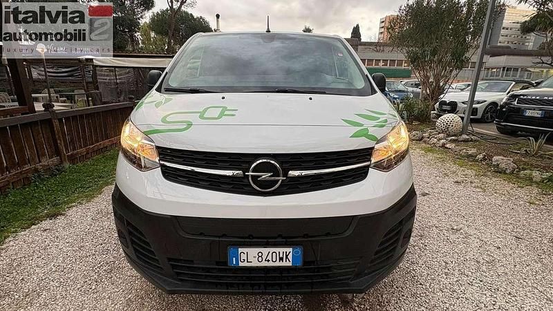 Usata Opel Vivaro 77 CV (56 kW) 2022 Bianco Monovolume