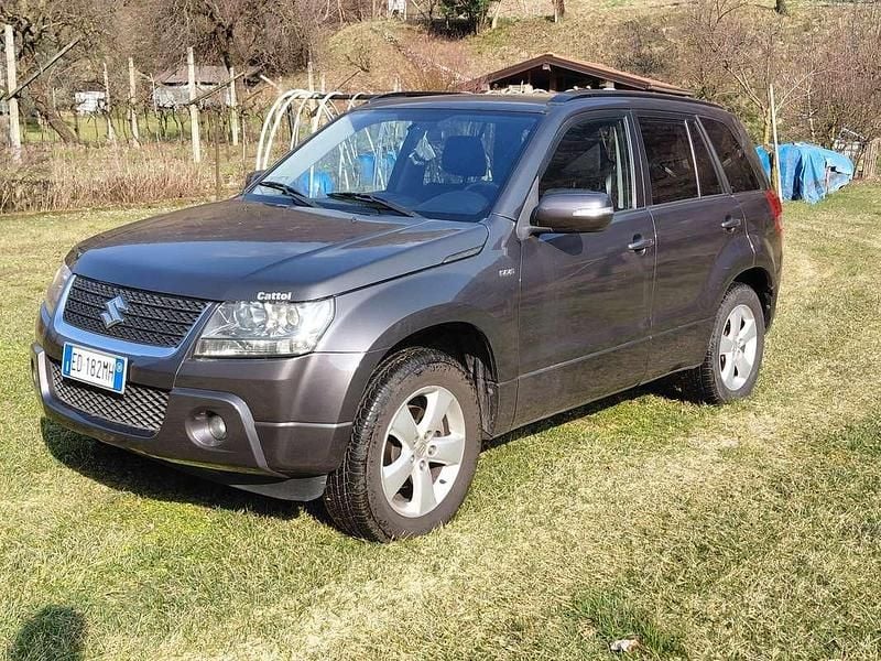 Usata Suzuki Grand Vitara 129 CV (94 kW) 2011 SUV