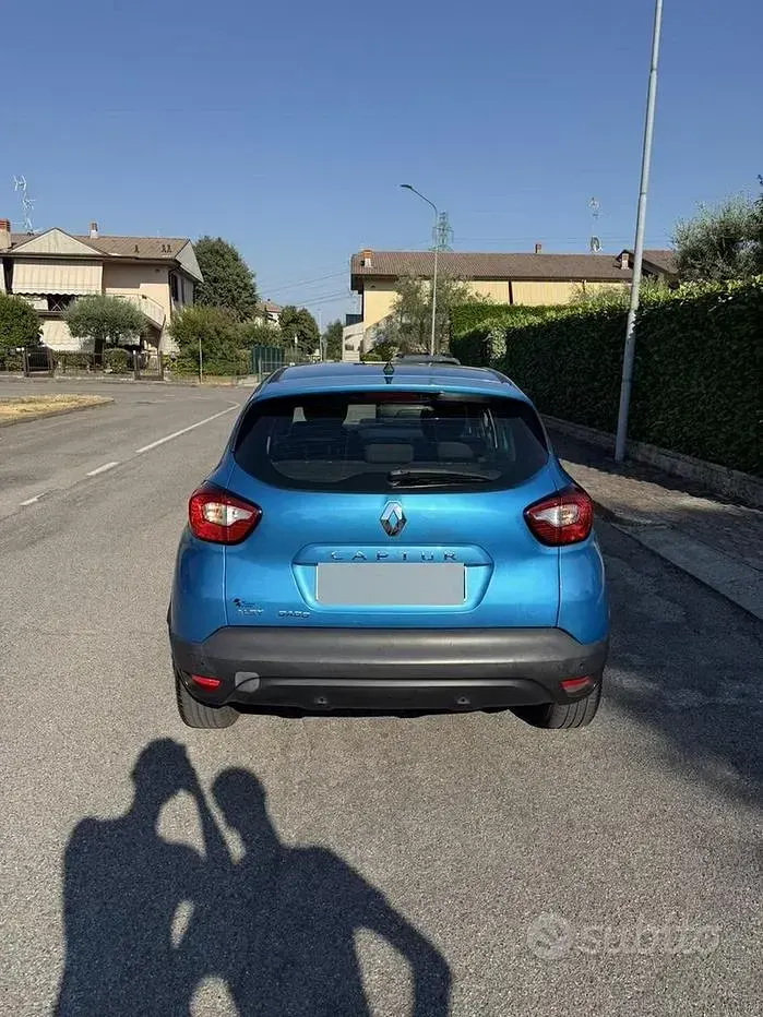 Usata Renault Captur 90 CV (66 kW) 2014 Bluazzurro SUV