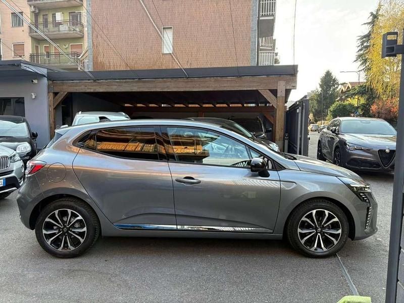 Usata Renault Clio V Techno 90 CV (66 kW) 2025 Grigio Berlina