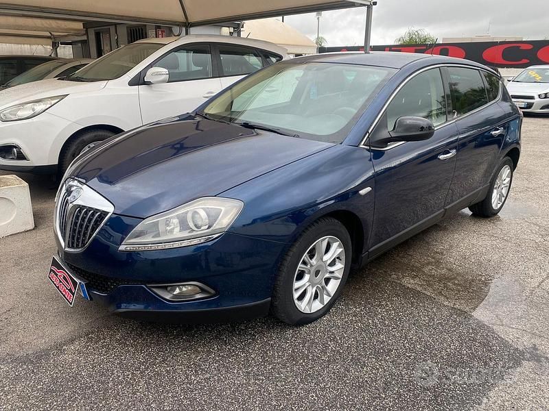 Blu Usata 2011 Lancia Delta Silver Due volumi | 5499 € (Buon prezzo) - Immagine 1/4