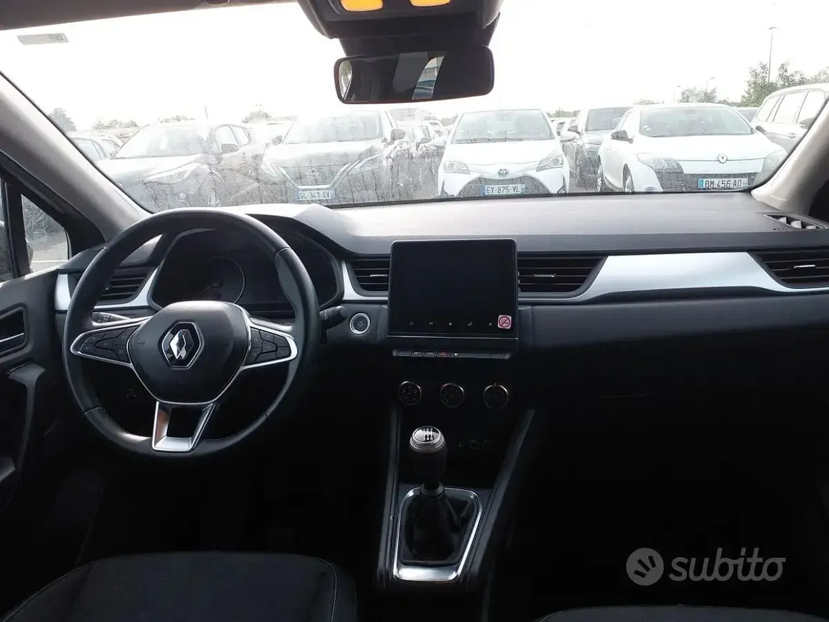 Usata Renault Captur 101 CV (74 kW) 2024 Nero SUV