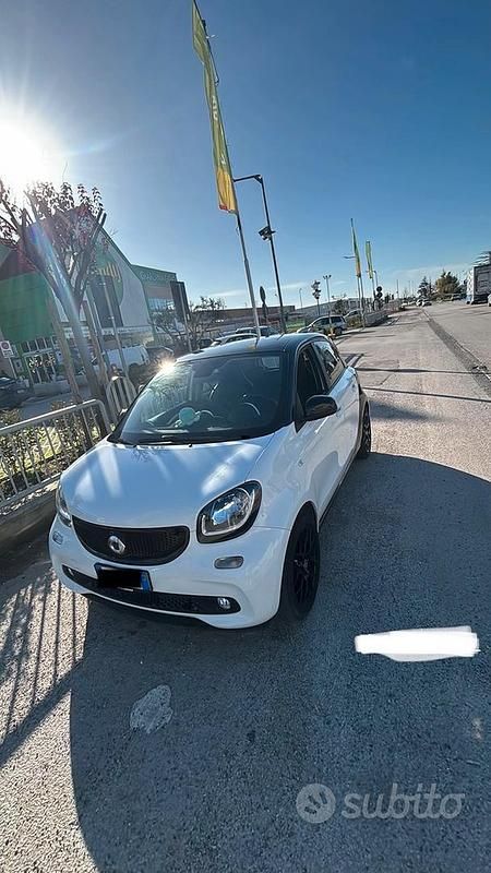 Usata Smart ForFour 2015 Bianco Utilitaria