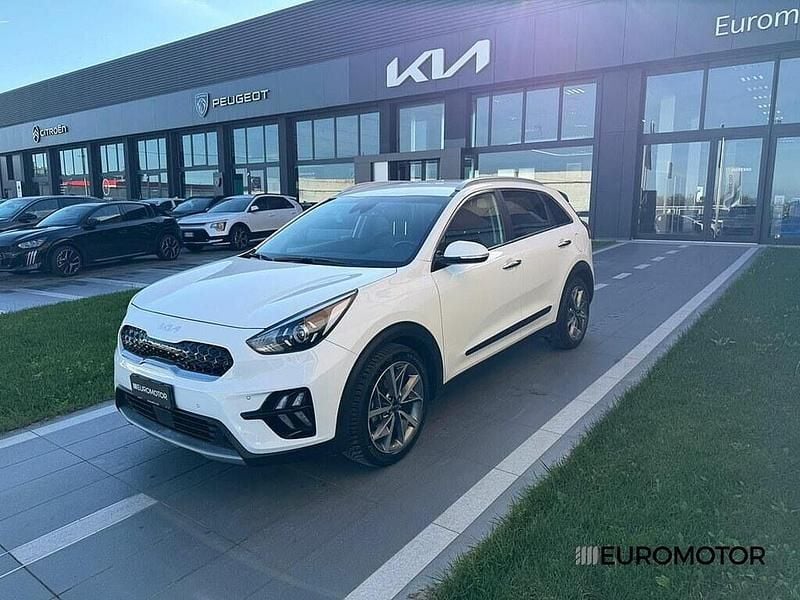 Usata Kia Niro Style 141 CV (103 kW) 2021 Bianco SUV