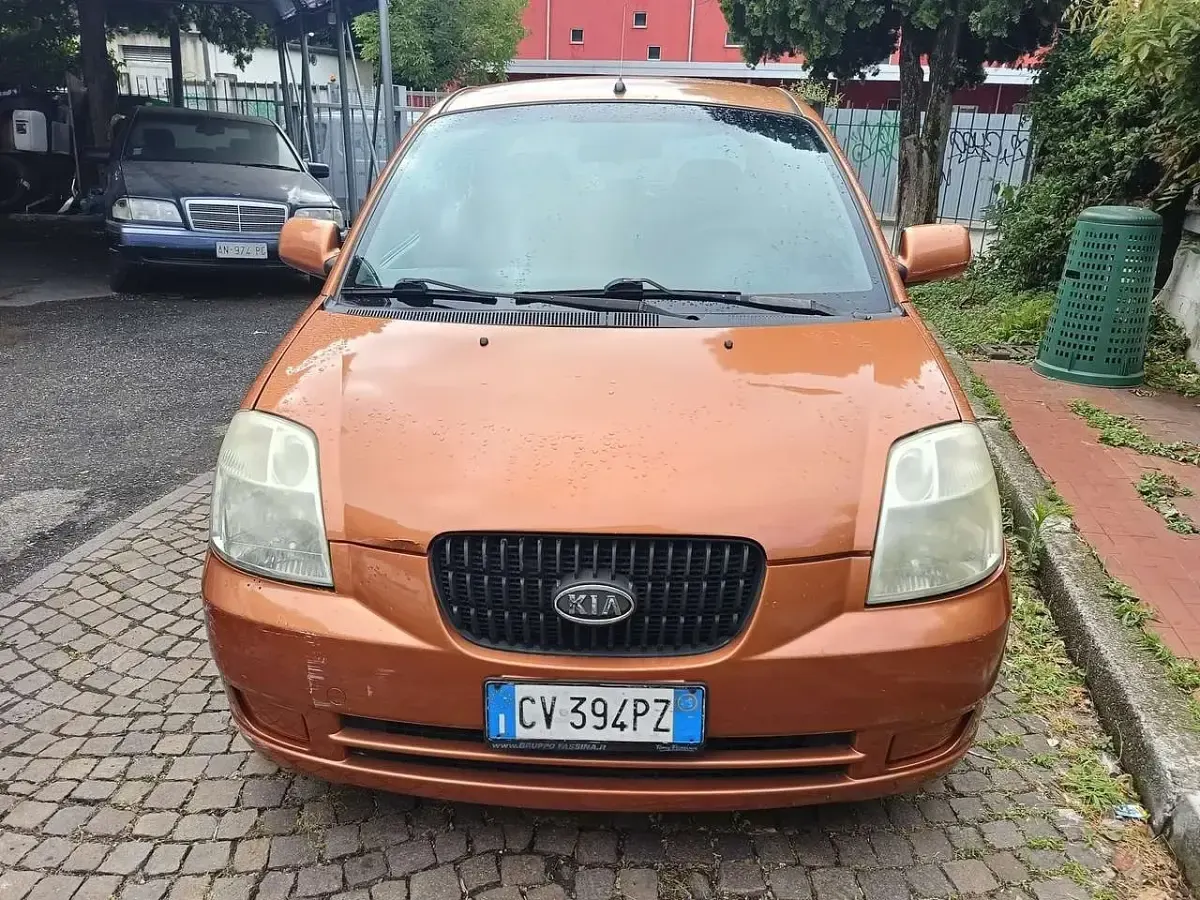 Usata Kia Picanto LX 60 CV (44 kW) 2005 Arancione Utilitaria