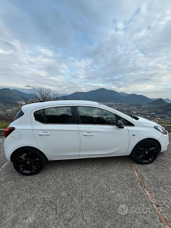 Usata Opel Corsa 90 CV (66 kW) 2016 Bianco Utilitaria