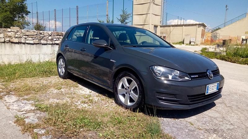 Usata VW Golf VII 110 CV (80 kW) 2015 Berlina