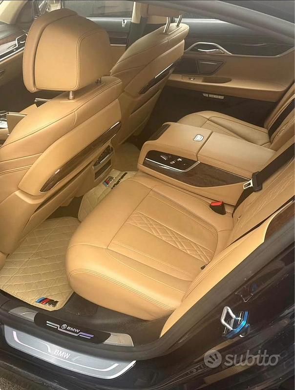 Usata BMW 750 M Performance 450 CV (330 kW) 2018 Berlina