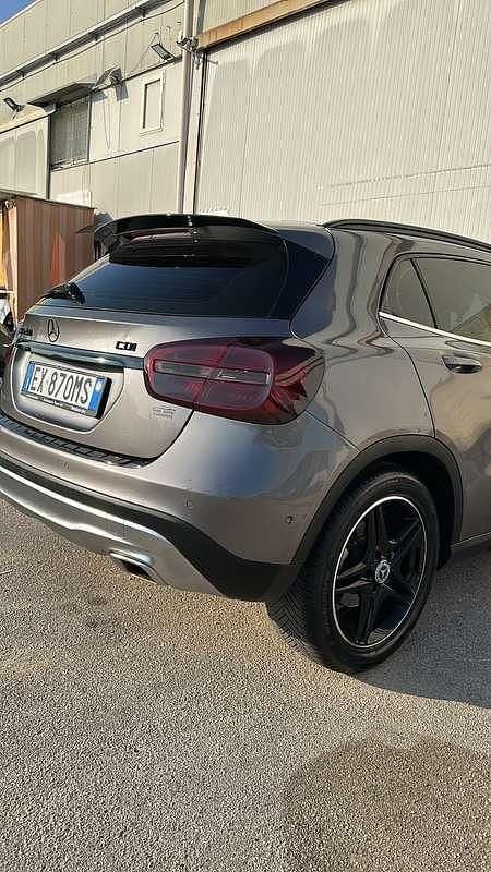 Usata 2014 Mercedes GLA200 SUV | 14.999 € (Ottimo prezzo) - Immagine 1/4