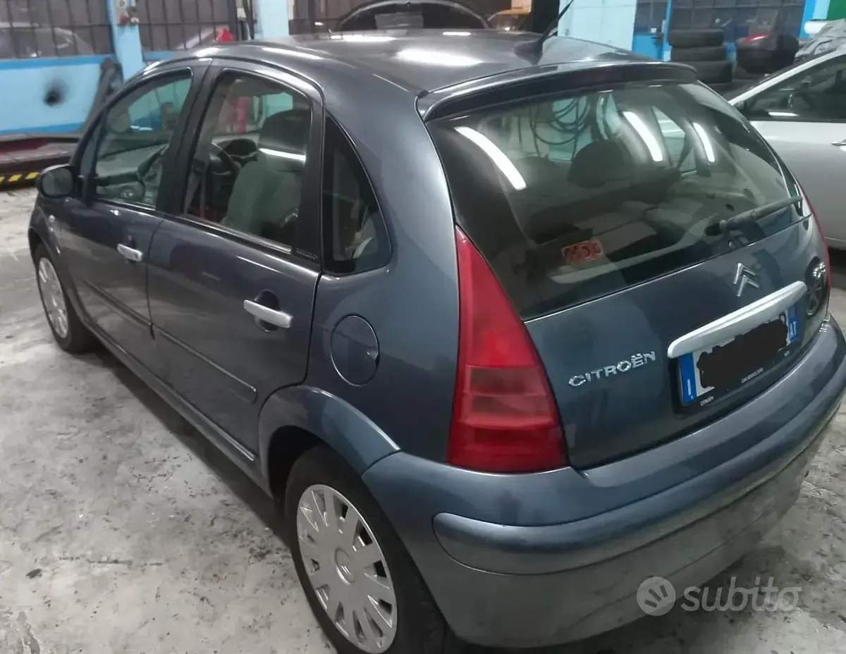 Usata Citroën C3 73 CV (53 kW) 2005 Grigio Berlina