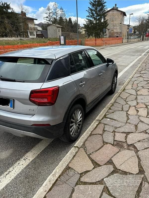 Usata Audi Q2 116 CV (85 kW) 2019 Grigio SUV