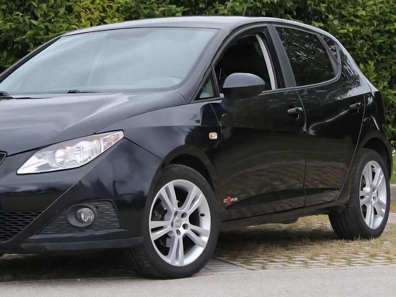 Usata Seat Ibiza Stylance 69 CV (50 kW) 2012 Nero Berlina