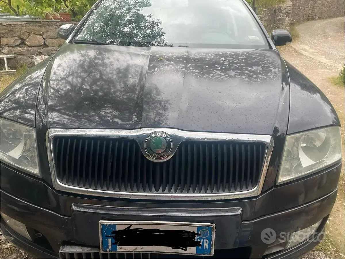 Käytetty Skoda Octavia Ambiente 105 HP (77 kW) 2007 Musta Farmari