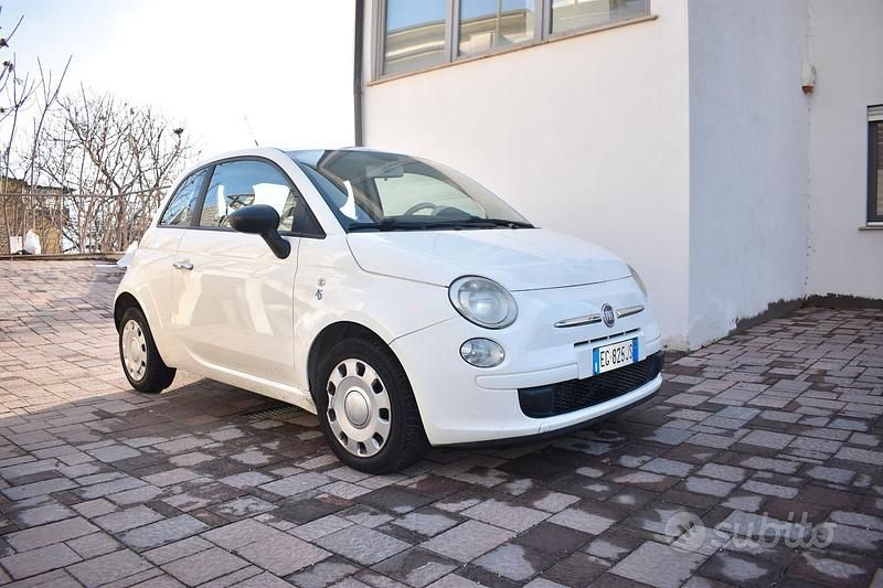 Usata Fiat 500 75 CV (55 kW) 2011 Bianco Berlina