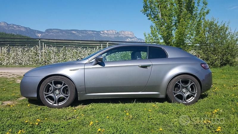 Usata Alfa Romeo Brera 185 CV (136 kW) 2007 Argento Coupé