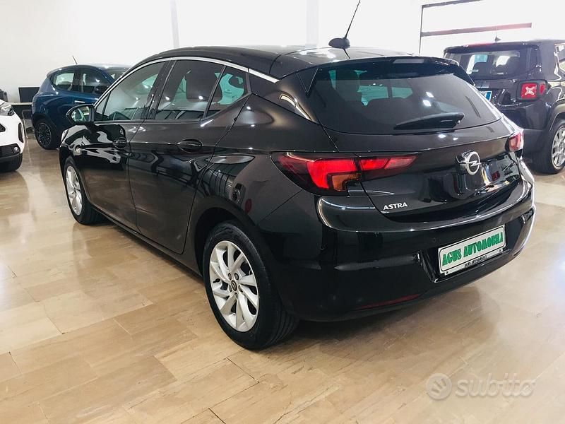 Usata Opel Astra Business 122 CV (89 kW) 2021 Nero Berlina
