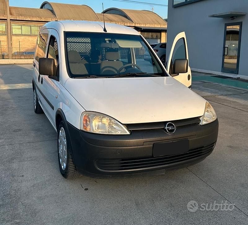 Occasion Opel Combo S 97 ch (71 kW) 2008 Monospace