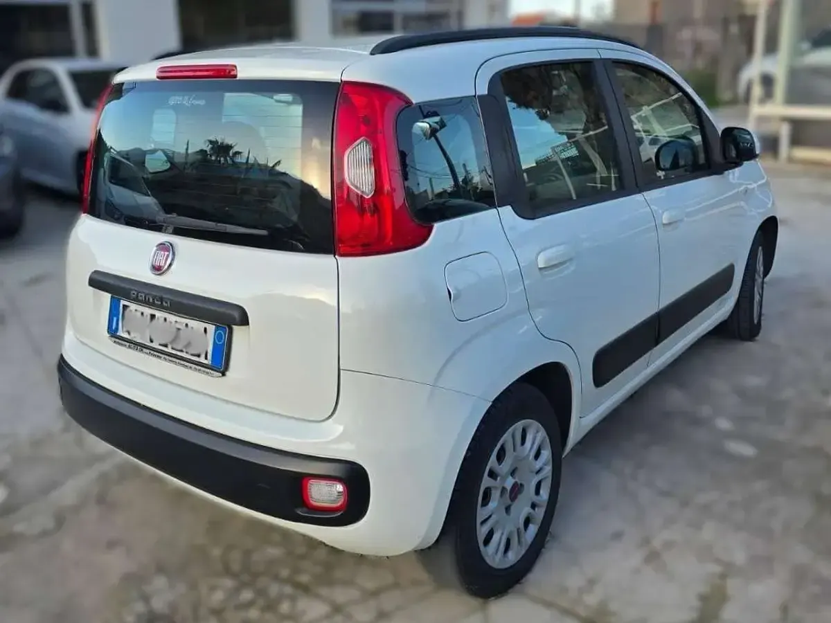 Usata Fiat Panda Easy 75 CV (55 kW) 2013 Bianco Utilitaria