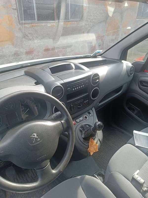 Usata Peugeot Partner Tepee Access 75 CV (55 kW) 2015 Monovolume