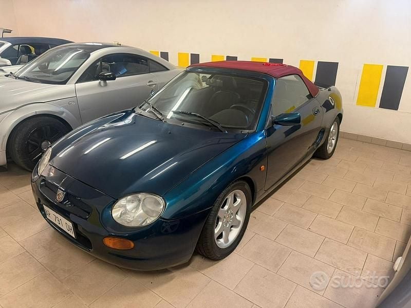 Usata MG F 120 CV (88 kW) 1997 Blu Cabrio