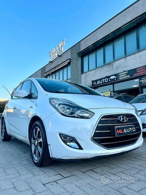 Usata Hyundai ix20 Xpossible 90 CV (66 kW) 2016 Bianco Utilitaria