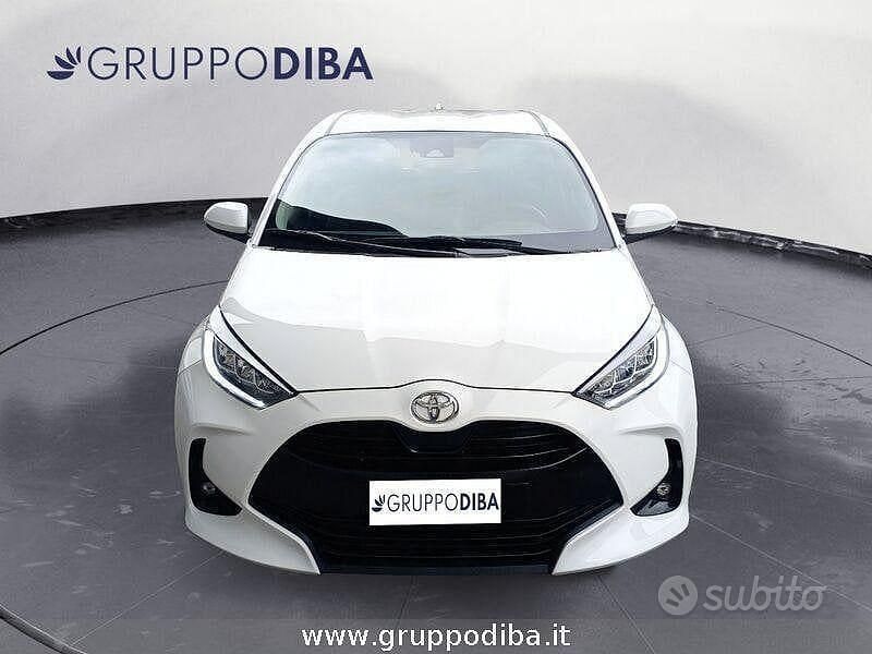 Usata Toyota Yaris Trend 72 CV (52 kW) 2022 Bianco Utilitaria
