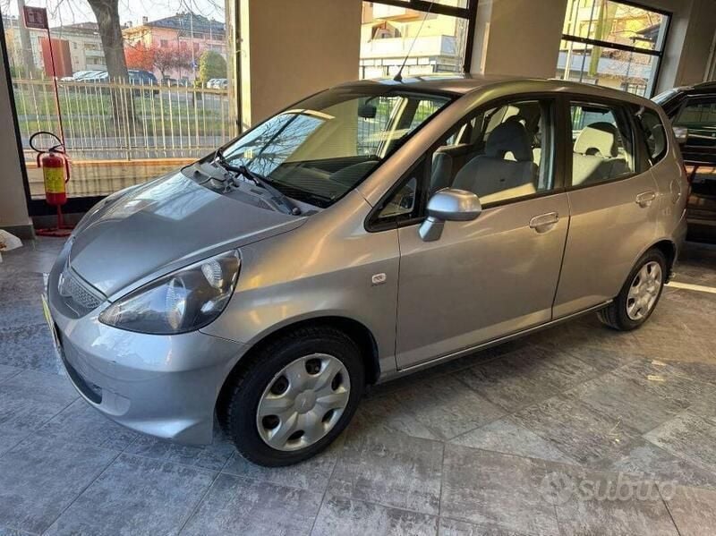 VENDUTO Usata 2006 Honda Jazz 77 CV Due volumi – 51031 Agliana (PT