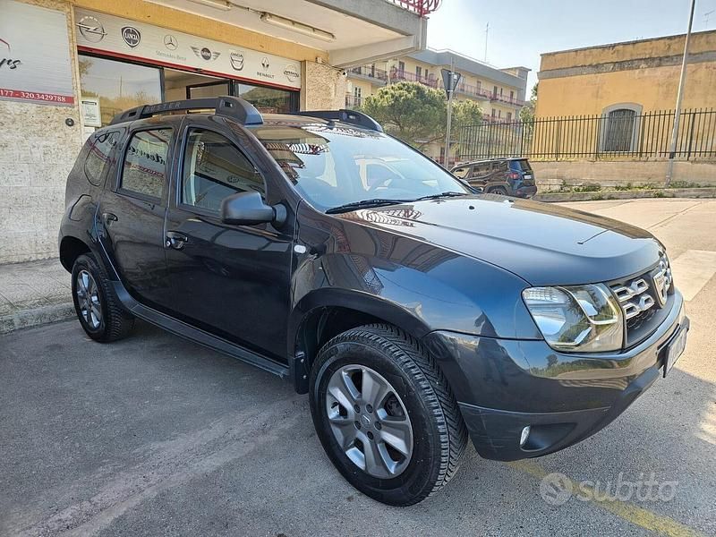 Usata Dacia Duster 110 CV (80 kW) 2015 Nero SUV