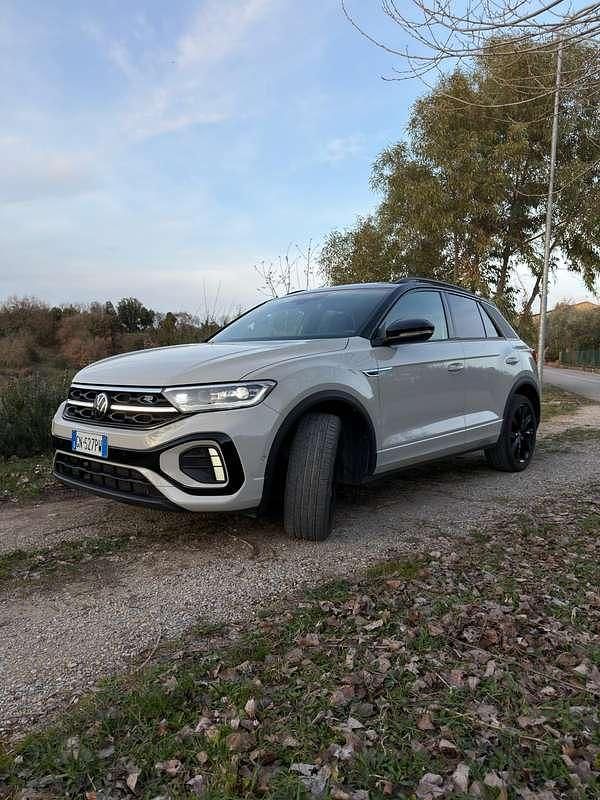 Usata VW T-Roc R-line 150 CV (110 kW) 2023 Beige SUV