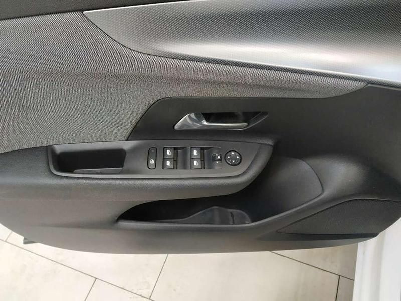 Usata Opel Mokka Elegance 110 CV (80 kW) 2023 Bianco SUV