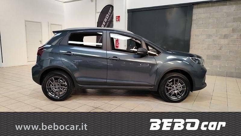 Nuova EMC QUATTRO 103 CV (75 kW) 2025 Argento SUV