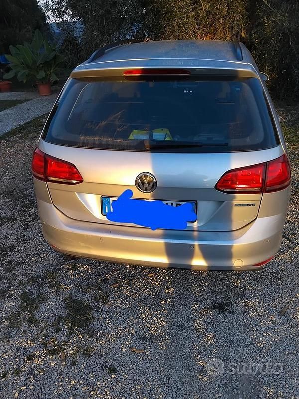 Usata VW Golf VII 90 CV (66 kW) 2017 Grigio Station wagon