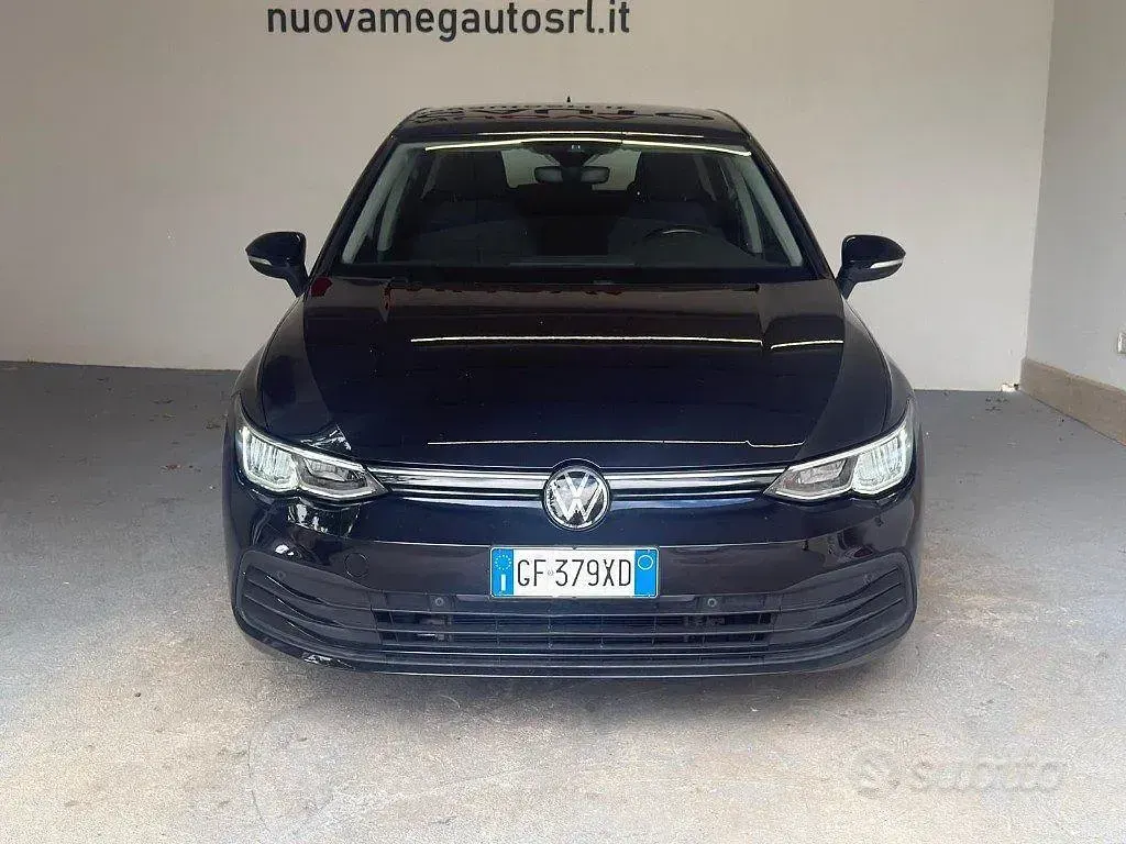 Usata VW Golf VII Life 116 CV (85 kW) 2021 Nero Utilitaria