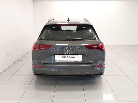 Usata VW Golf VIII Life 116 CV (85 kW) 2024 Grigio Station wagon