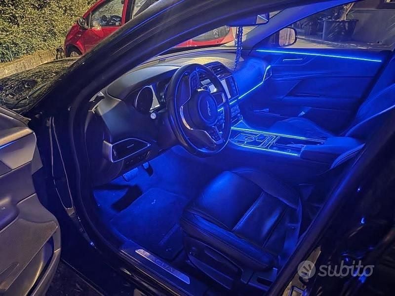 Usata Jaguar XE 180 CV (132 kW) 2017 Nero Berlina