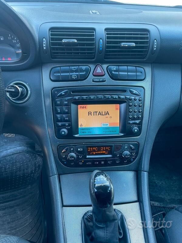 Usata Mercedes C220 95 CV (69 kW) 2002 Grigio Station wagon