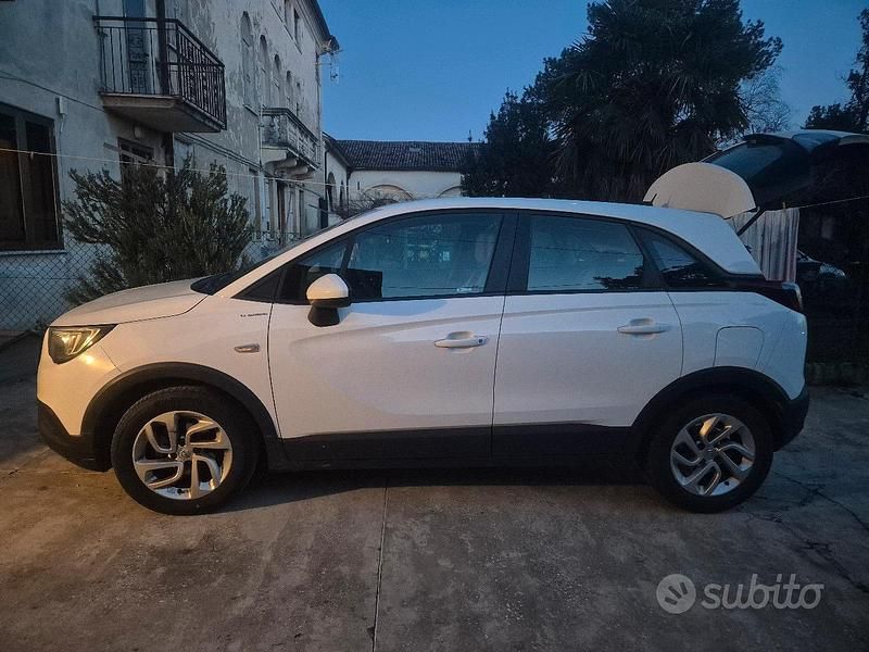 Usata Opel Crossland X 2017 Bianco SUV