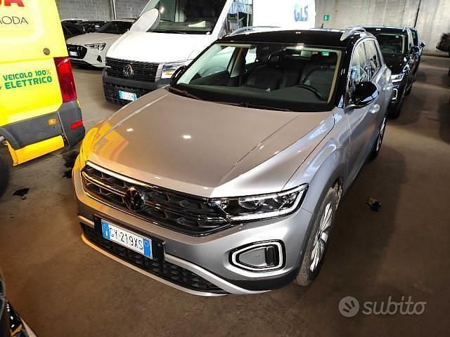 Usata VW T-Roc Style 116 CV (85 kW) 2025 Grigio SUV