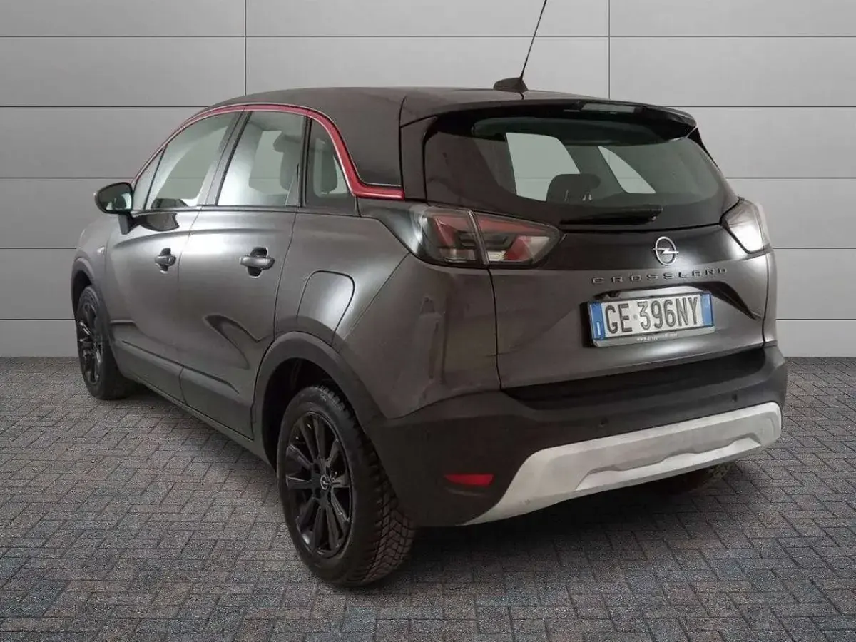 Usata Opel Crossland GS Line 83 CV (61 kW) 2021 Grigio SUV