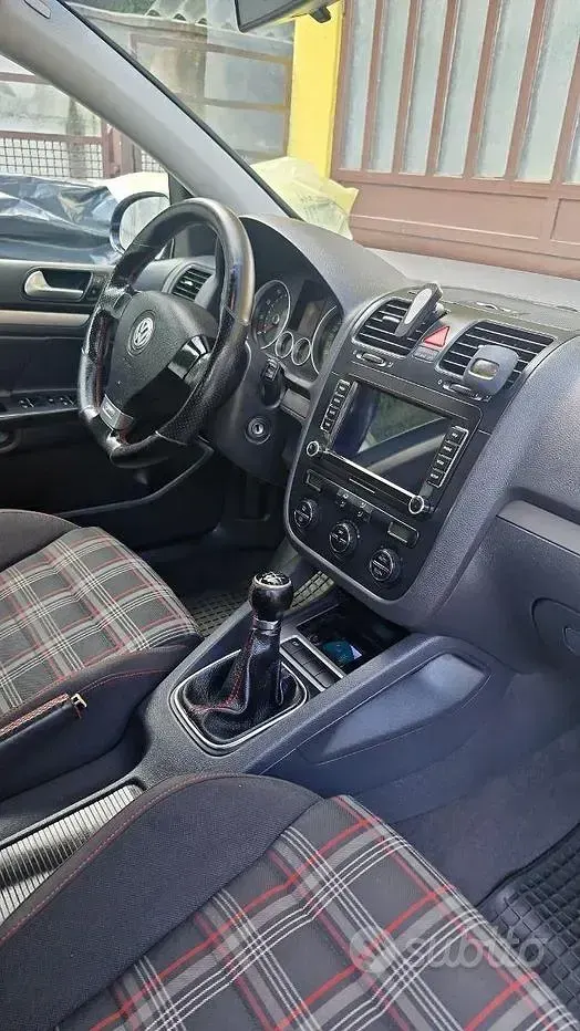 Usata VW Golf IV 2004 Grigio Berlina