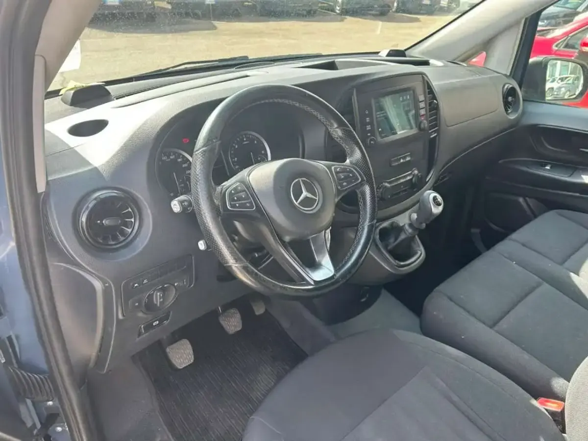 Usata Mercedes Vito 102 CV (75 kW) 2020 Blu Furgone