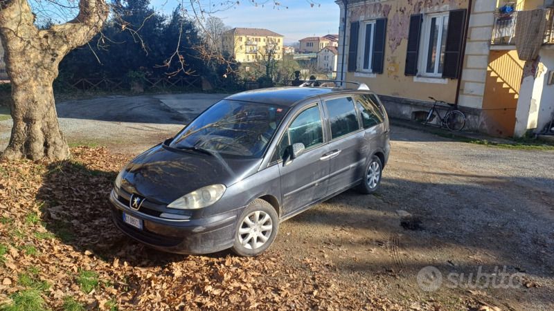 Usata Peugeot 807 136 CV (100 kW) 2004 Grigio Monovolume