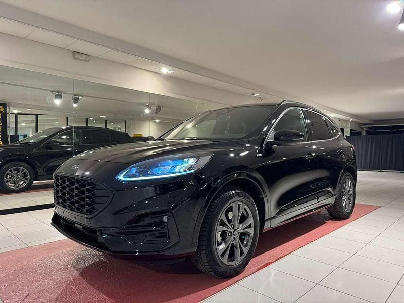 Usata Ford Kuga ST-Line 152 CV (111 kW) 2022 Nero SUV