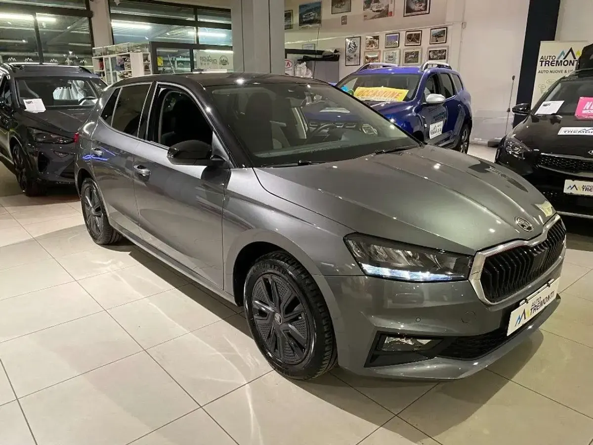Usata Skoda Fabia Style 80 CV (58 kW) 2025 Grigio scuro Utilitaria